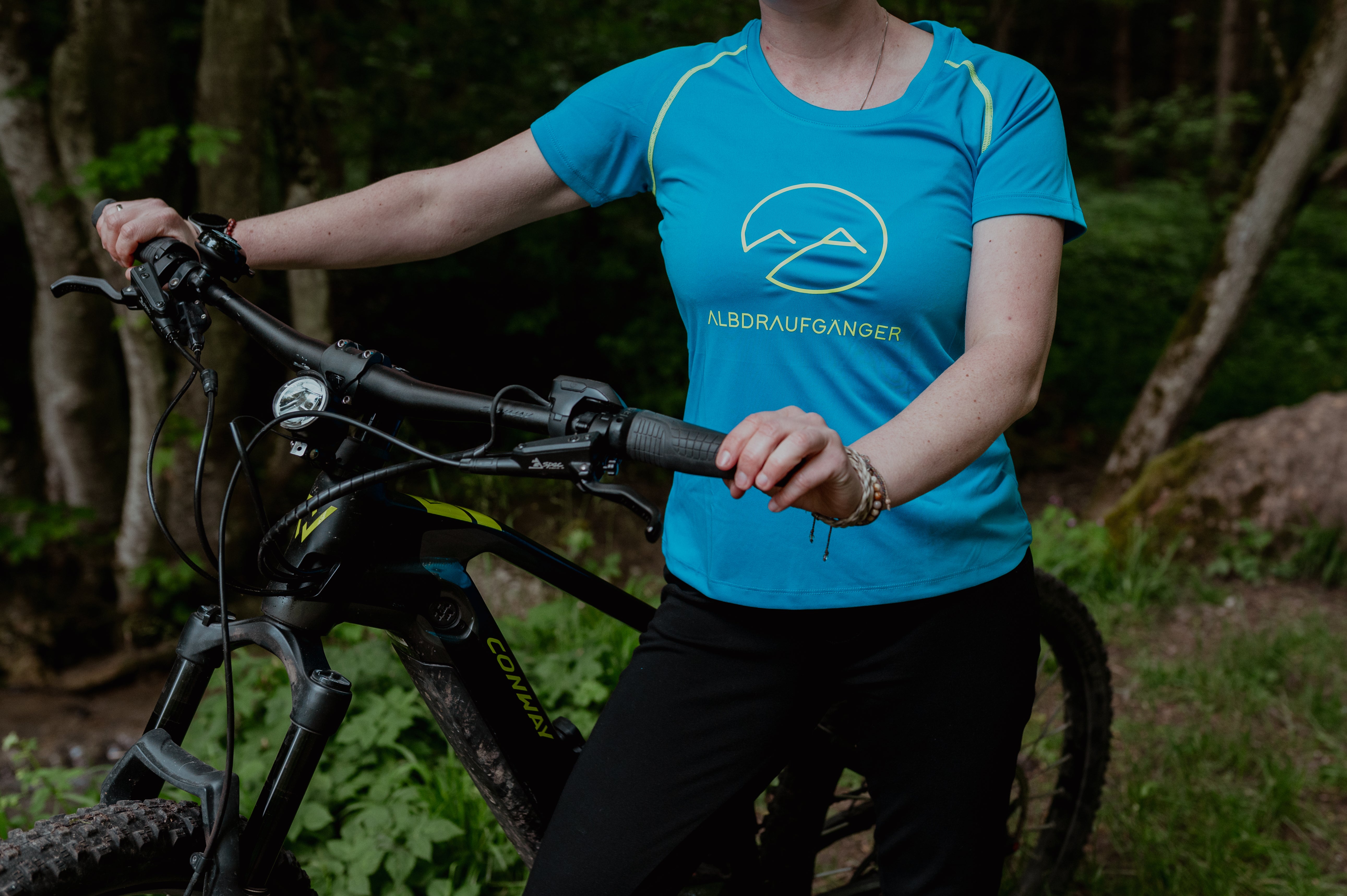 Damen Sport T-Shirt Kontrast